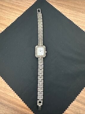 Vintage Silver  925 Crystal Ladies Bracelet Watch - Elegant Women's Accessory